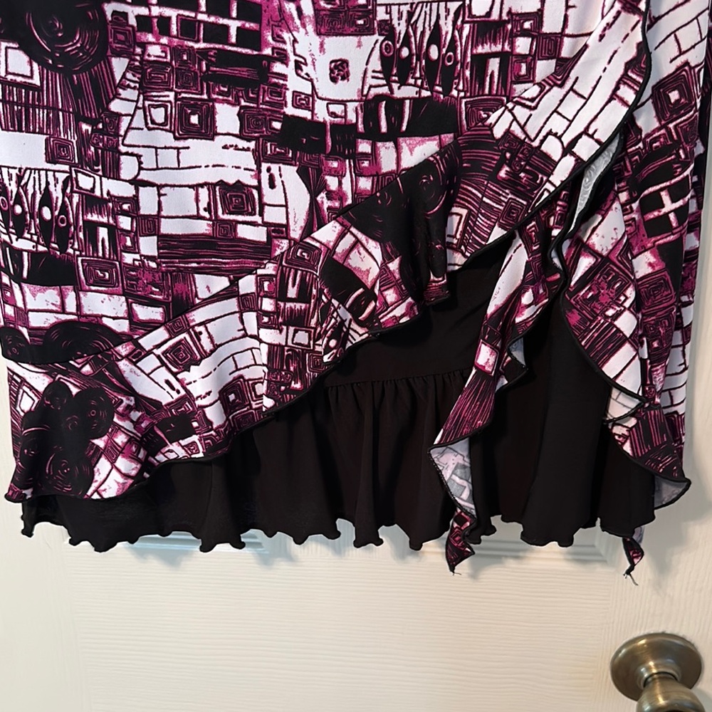 Purple Asymmetrical Ruffled Blouse - Picture 3 of 4